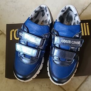 SOLD - Roberto Cavalli Sneakers = Size 31 European